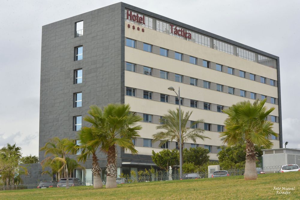 Azz Valencia Tactica Hotel Paterna Eksteriør billede