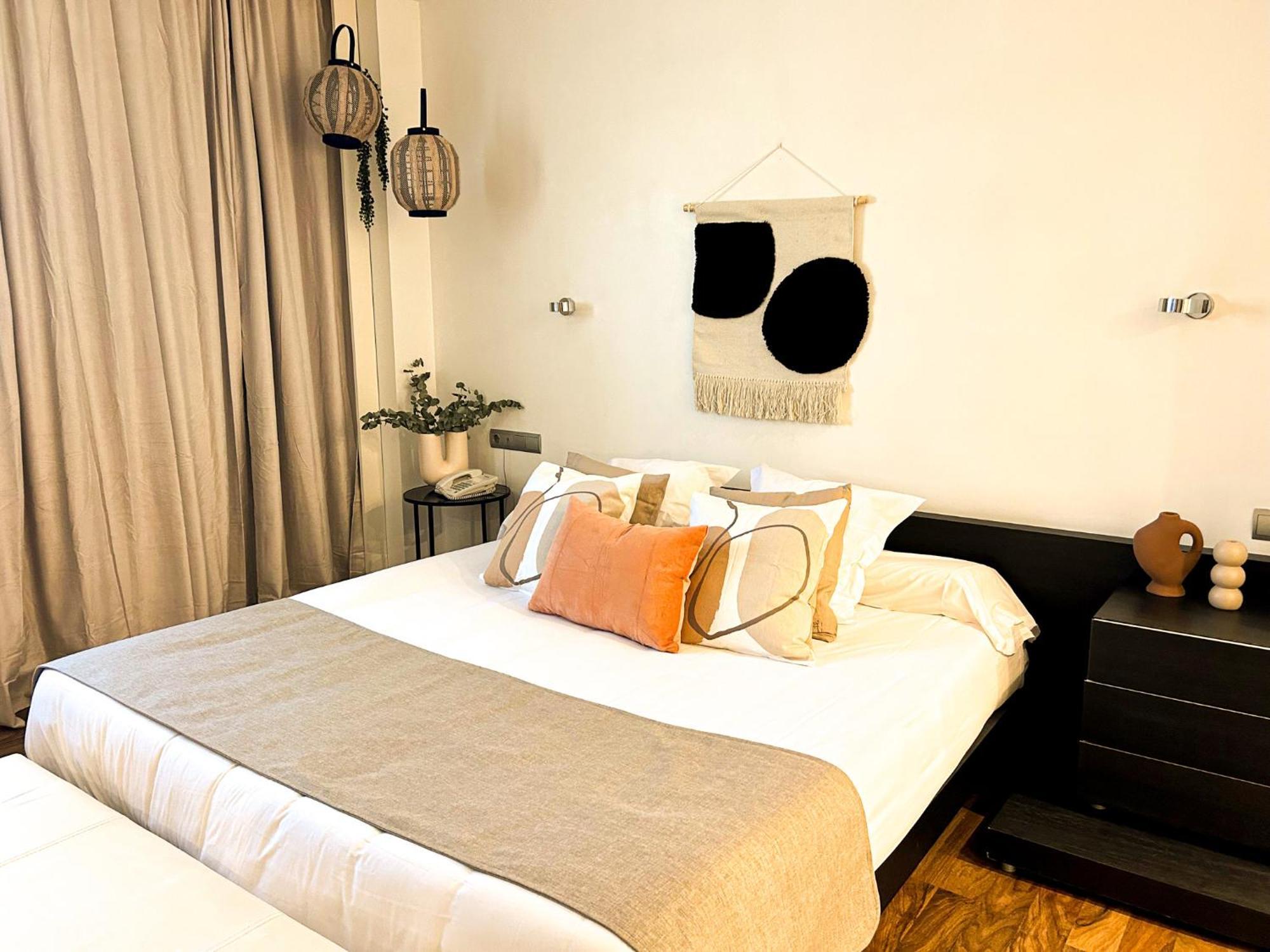 Azz Valencia Tactica Hotel Paterna Eksteriør billede