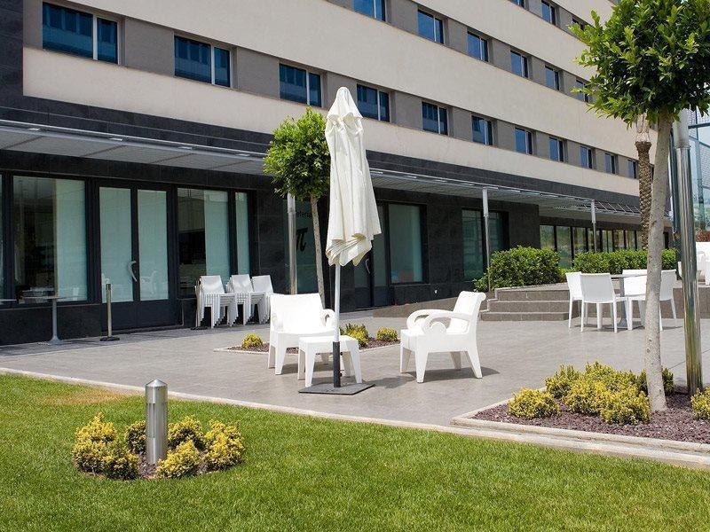 Azz Valencia Tactica Hotel Paterna Eksteriør billede