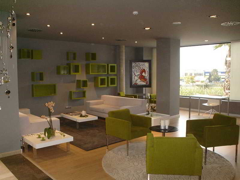 Azz Valencia Tactica Hotel Paterna Eksteriør billede
